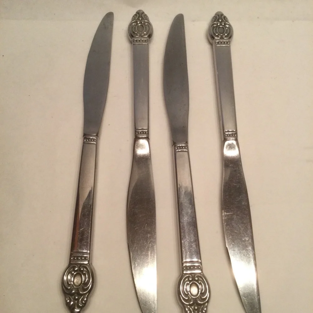 4 Oneida Stainless Dinner Knife Danish Court Flatware Butter Knives Table